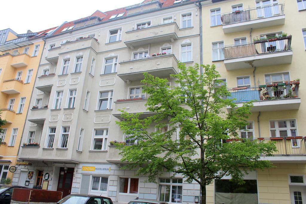 Pension Central Hostel Берлин Екстериор снимка