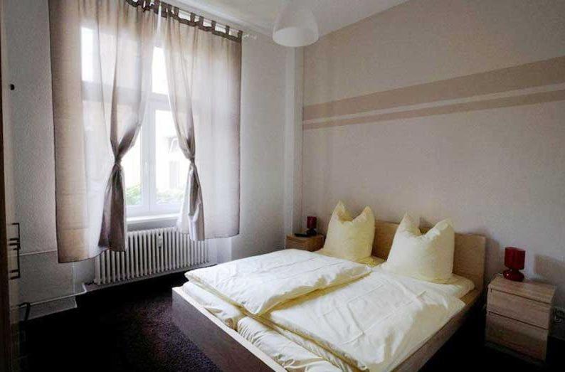 Pension Central Hostel Берлин Екстериор снимка